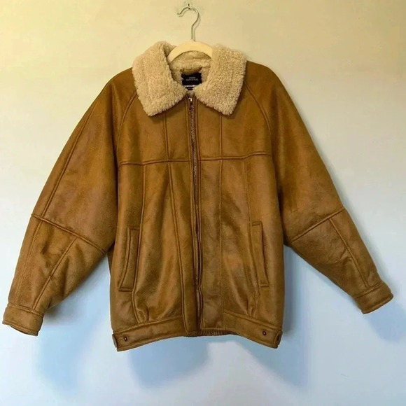 Urban Outfitters Aviator Faux Leather Plush Shearling Bomber Jacket - Picture 1 of 10